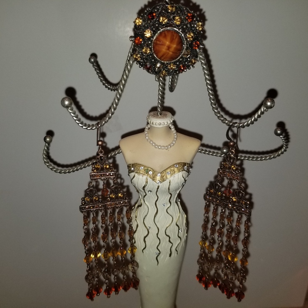 Earrings w/matching ring